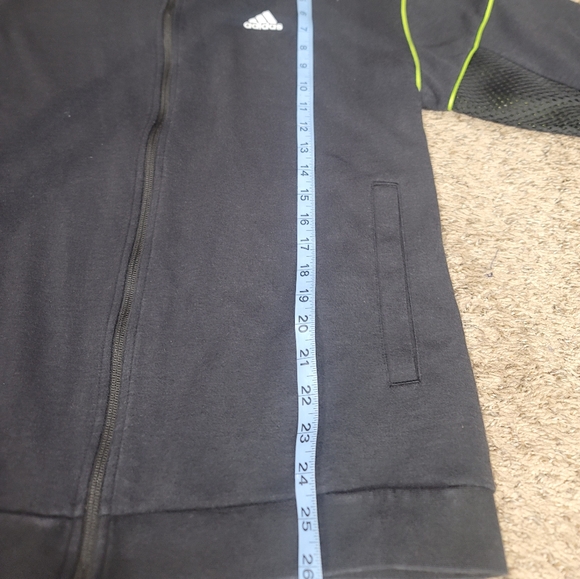 Adidas Sweatershir good condition color black and Line green - Picture 9 of 9
